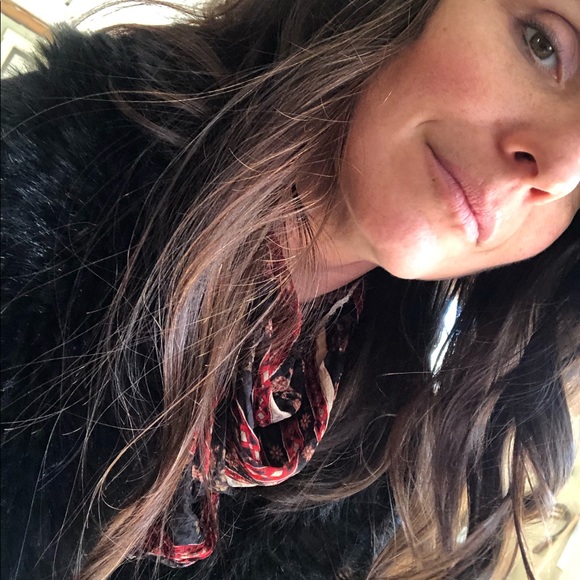 Meet your Posher, Katie - Picture 1 of 1